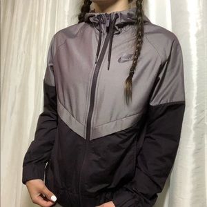 Nike windbreaker jacket